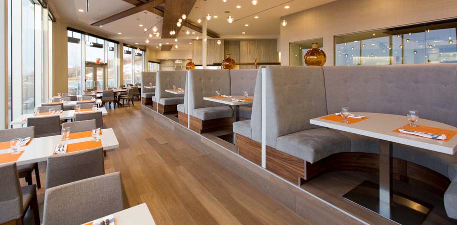 Restaurant and dining area at the Calgary Winter Club in Calgary, Alberta